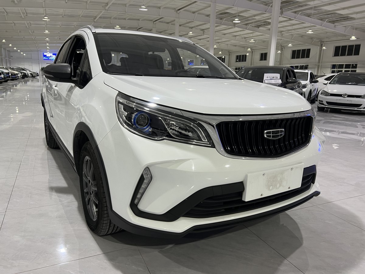 2021年6月吉利 遠(yuǎn)景X3  2021款 PRO 1.5L CVT尊貴型