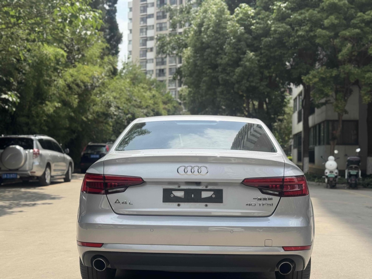 奧迪 奧迪A4L  2017款 40 TFSI 進取型圖片