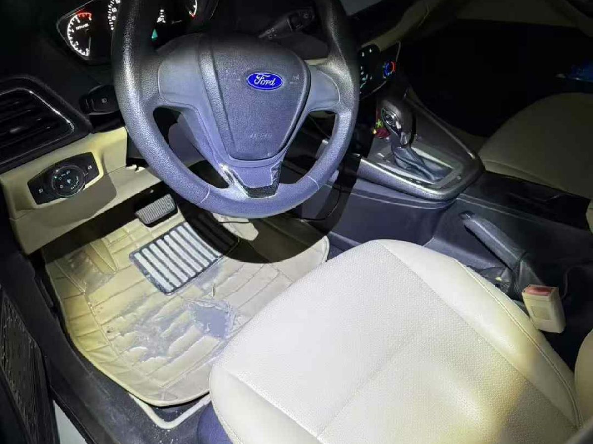 福特 福睿斯  2015款 1.5L 自動時尚型圖片