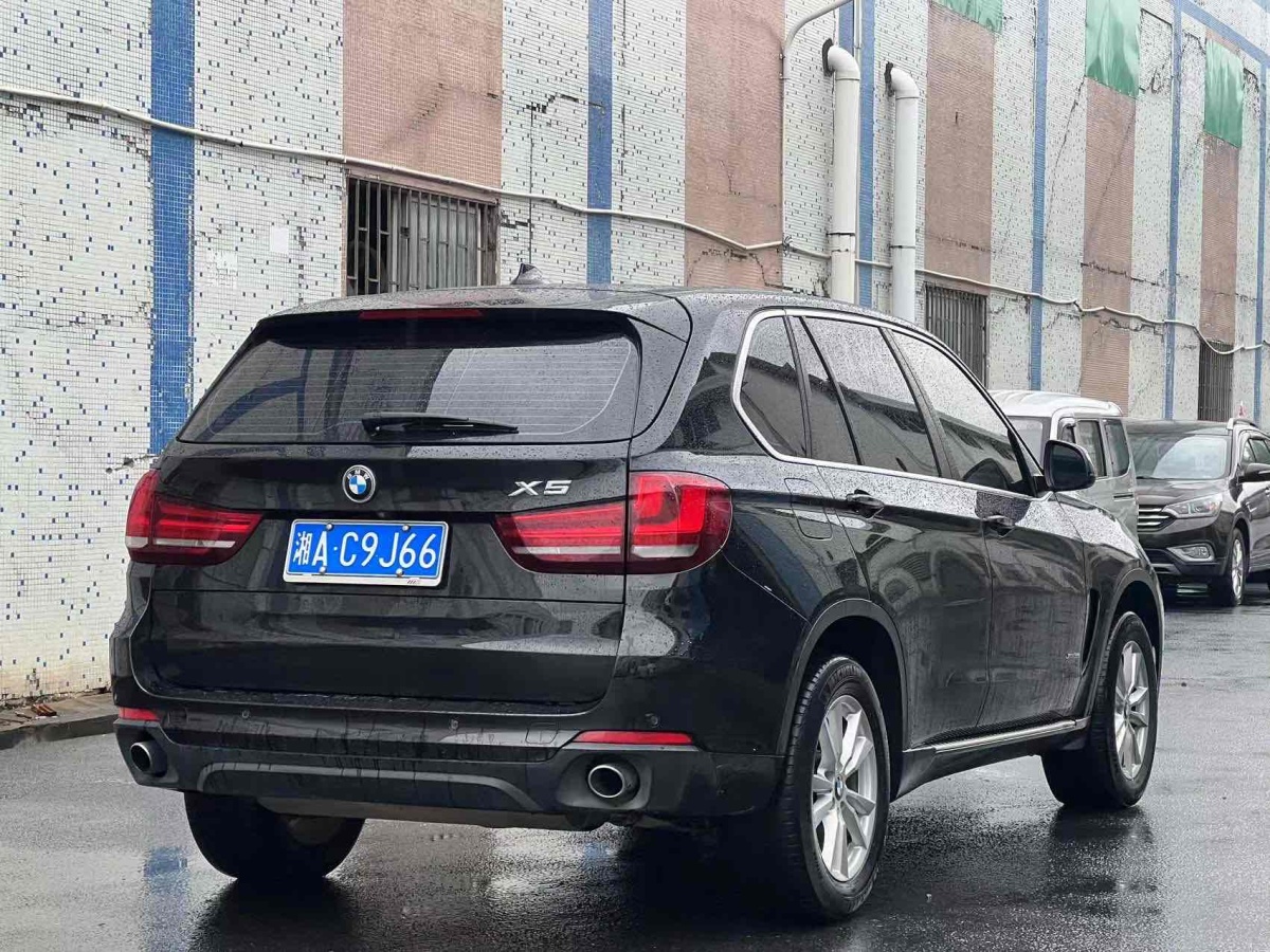 2018年4月寶馬 寶馬X5  2017款 xDrive35i 領(lǐng)先型