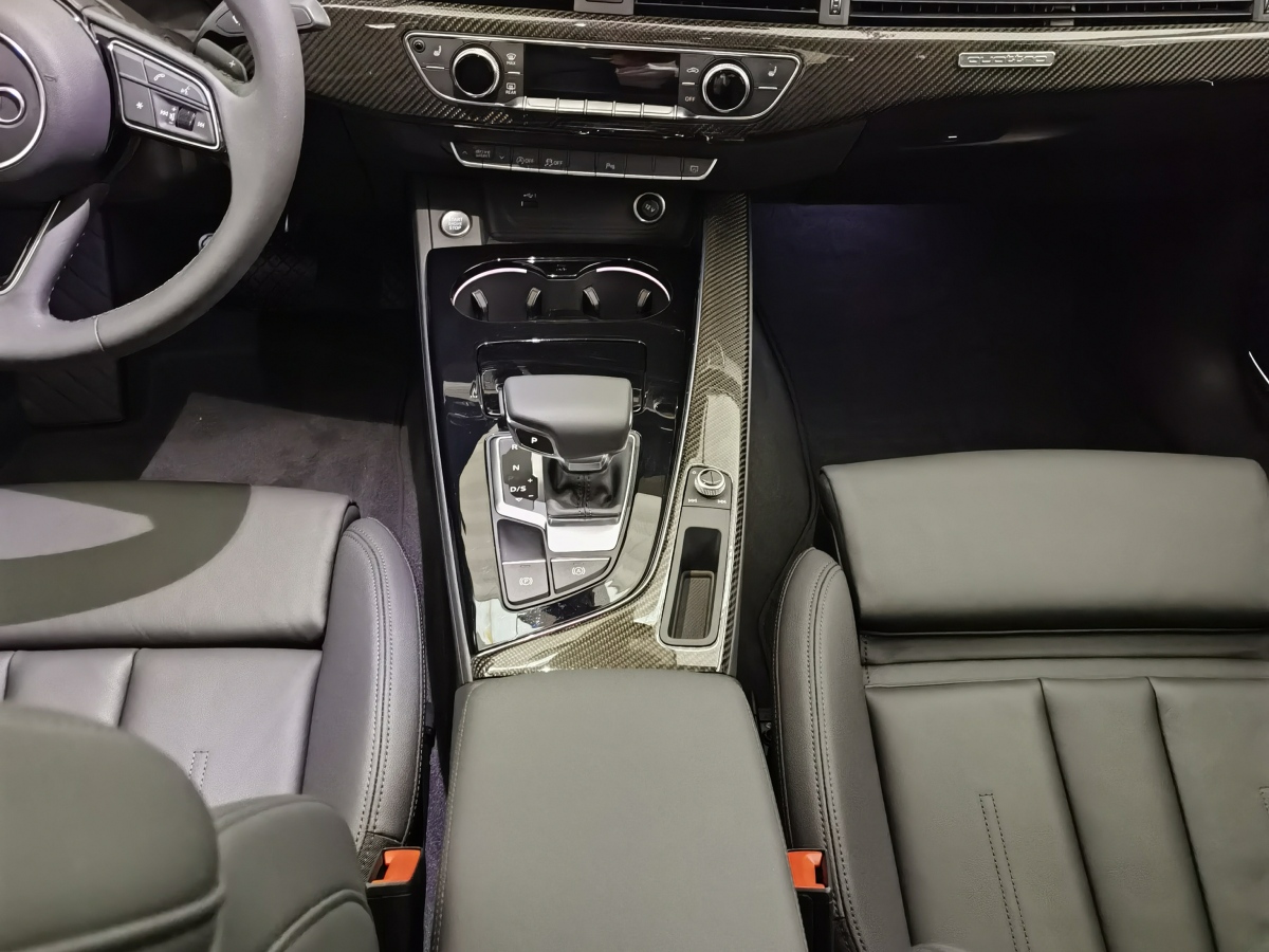 2024年6月奧迪 奧迪A5  2024款 Sportback 40 TFSI quattro 豪華動感型