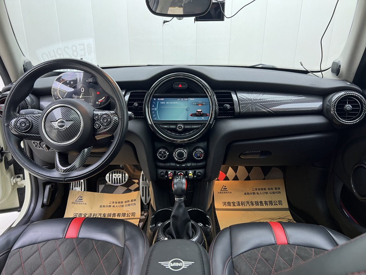 MINI MINI  2015款 1.2T ONE 五門版圖片