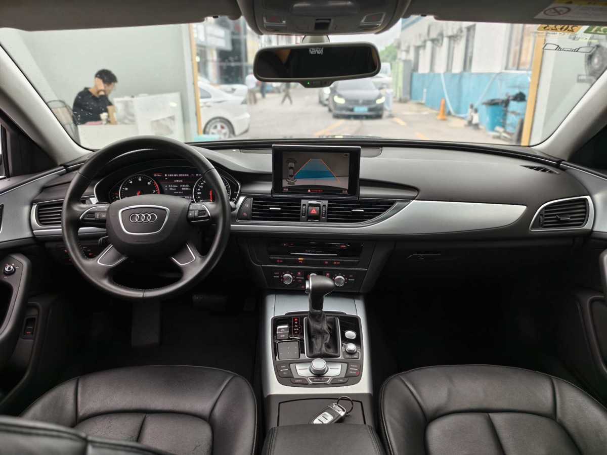 奧迪 奧迪A6L  2014款 TFSI 標(biāo)準(zhǔn)型圖片