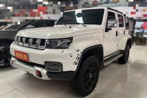 BJ40 北京  PLUS 2.3T 自動(dòng)四驅(qū)尊享版 國(guó)VI