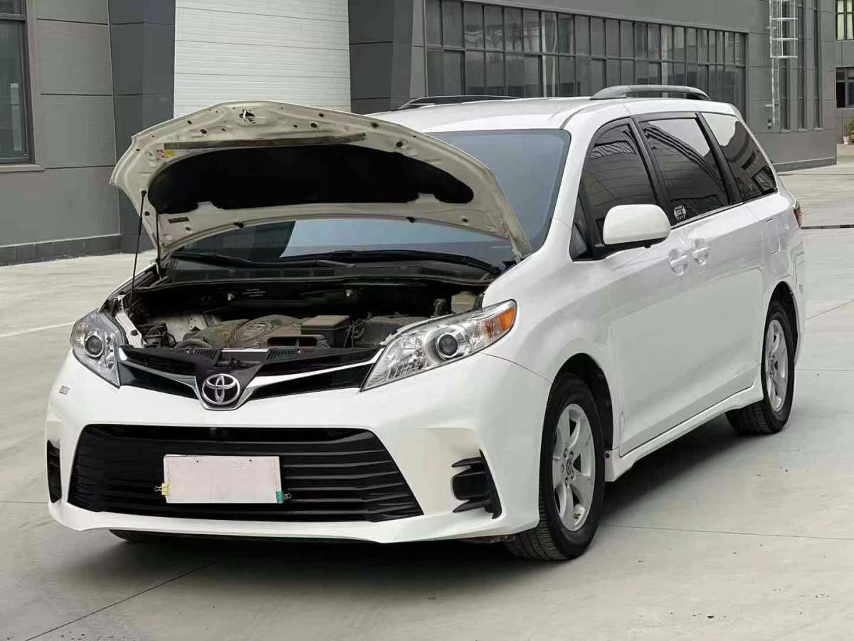 2019年7月豐田 塞納  2015款 3.5L 兩驅(qū)LE