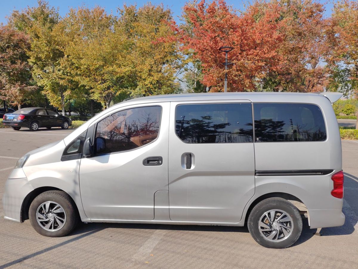 日产 NV200  2016款 改款 1.6L CVT尊享型图片