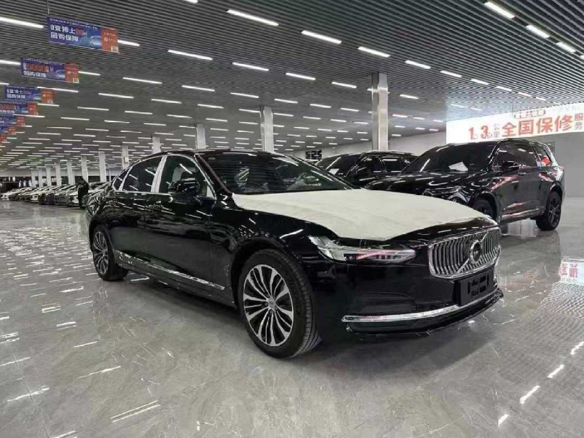 2025年1月沃爾沃 S90  2025款 B5 智遠(yuǎn)豪華版