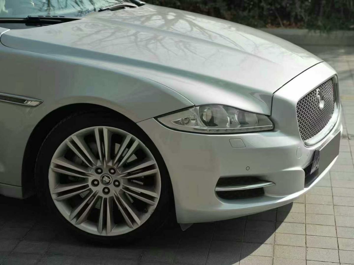 捷豹 XJ  2012款 XJL 3.0 倫敦限量版圖片