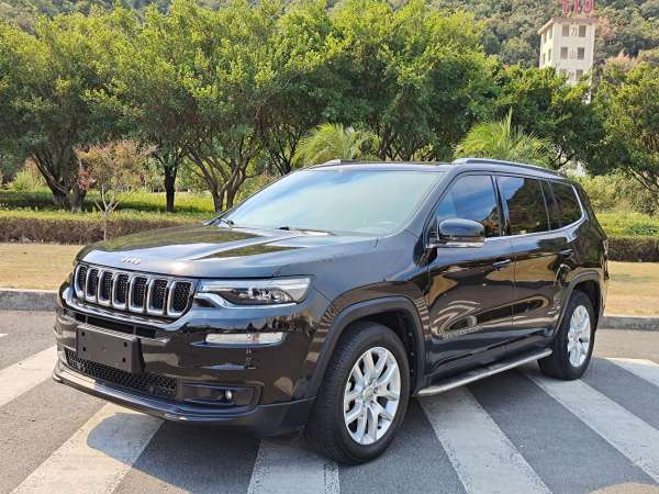 Jeep 指挥官  2018款 2.0T 两驱乐享版 国VI