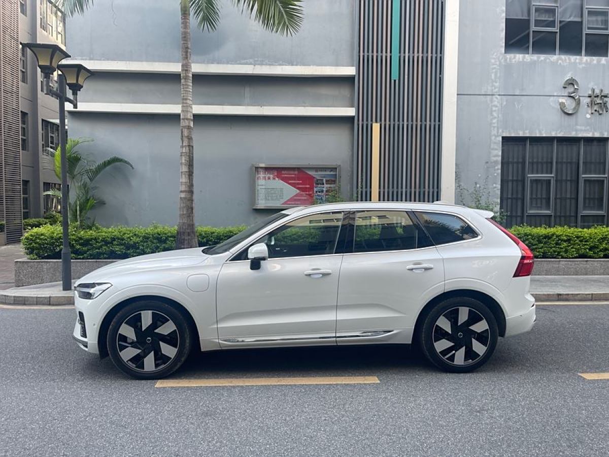 沃爾沃 XC60新能源  2024款 T8 插電混動 長續(xù)航四驅(qū)智雅豪華版圖片