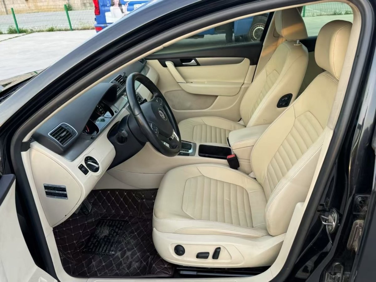 大眾 邁騰  2012款 改款 1.8TSI 領(lǐng)先型圖片