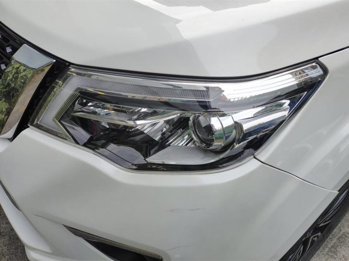 日產(chǎn) 途達(dá)  2018款 2.5L 自動(dòng)四驅(qū)豪華版圖片