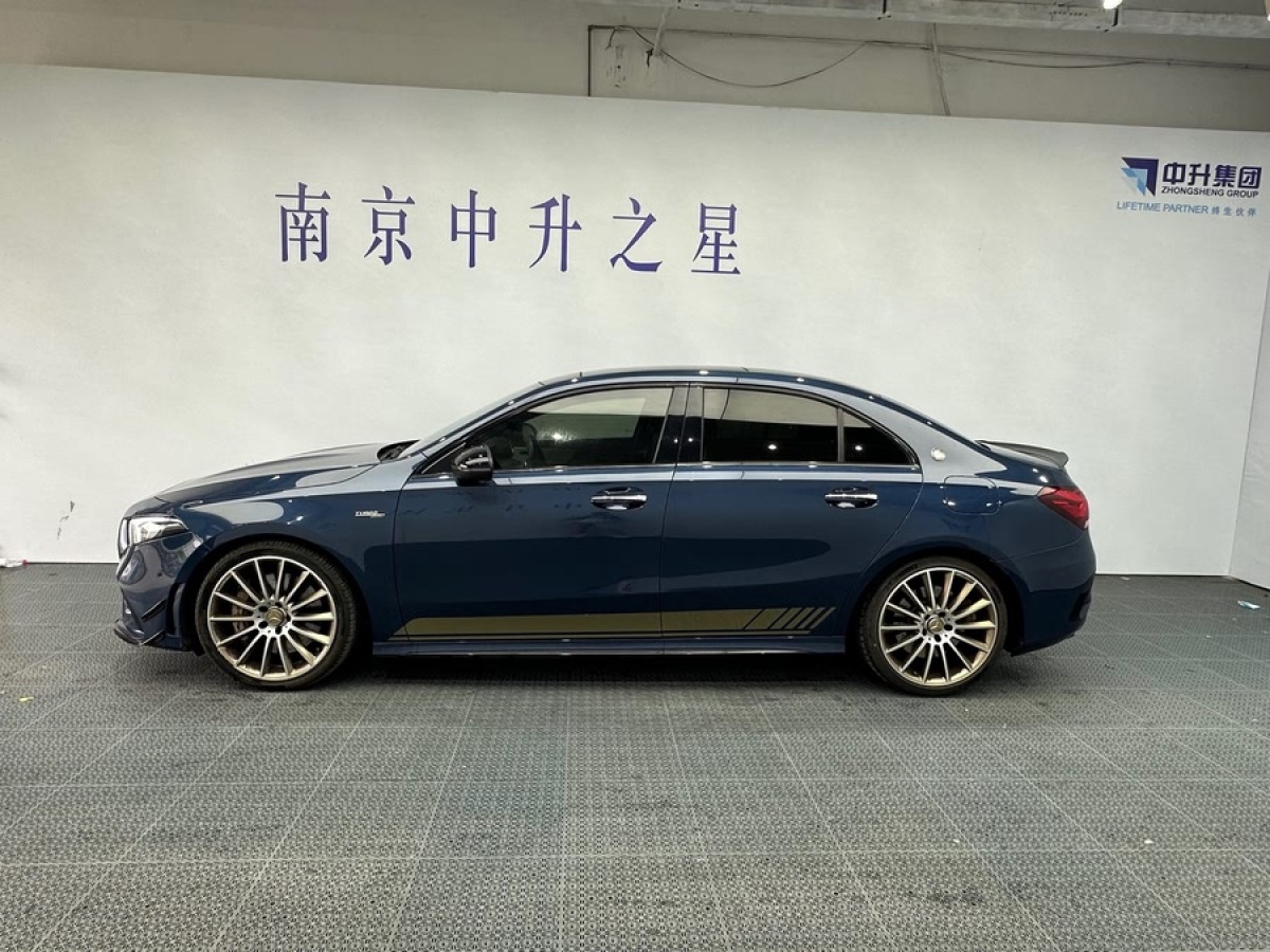 奔馳 奔馳A級(jí)AMG  2020款 改款 AMG A 35 4MATIC 先型特別版圖片