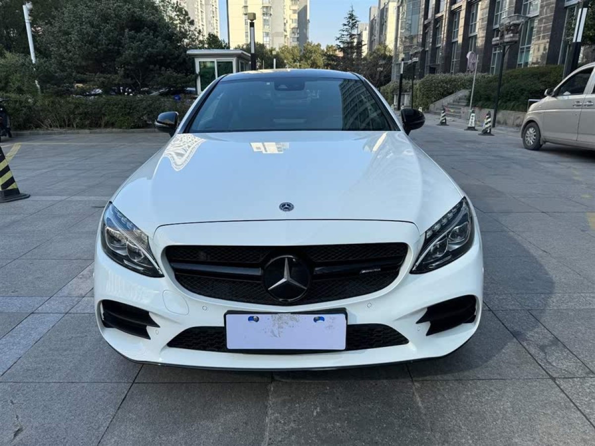 奔馳 奔馳C級  2018款 C 300 轎跑璨夜特別版圖片