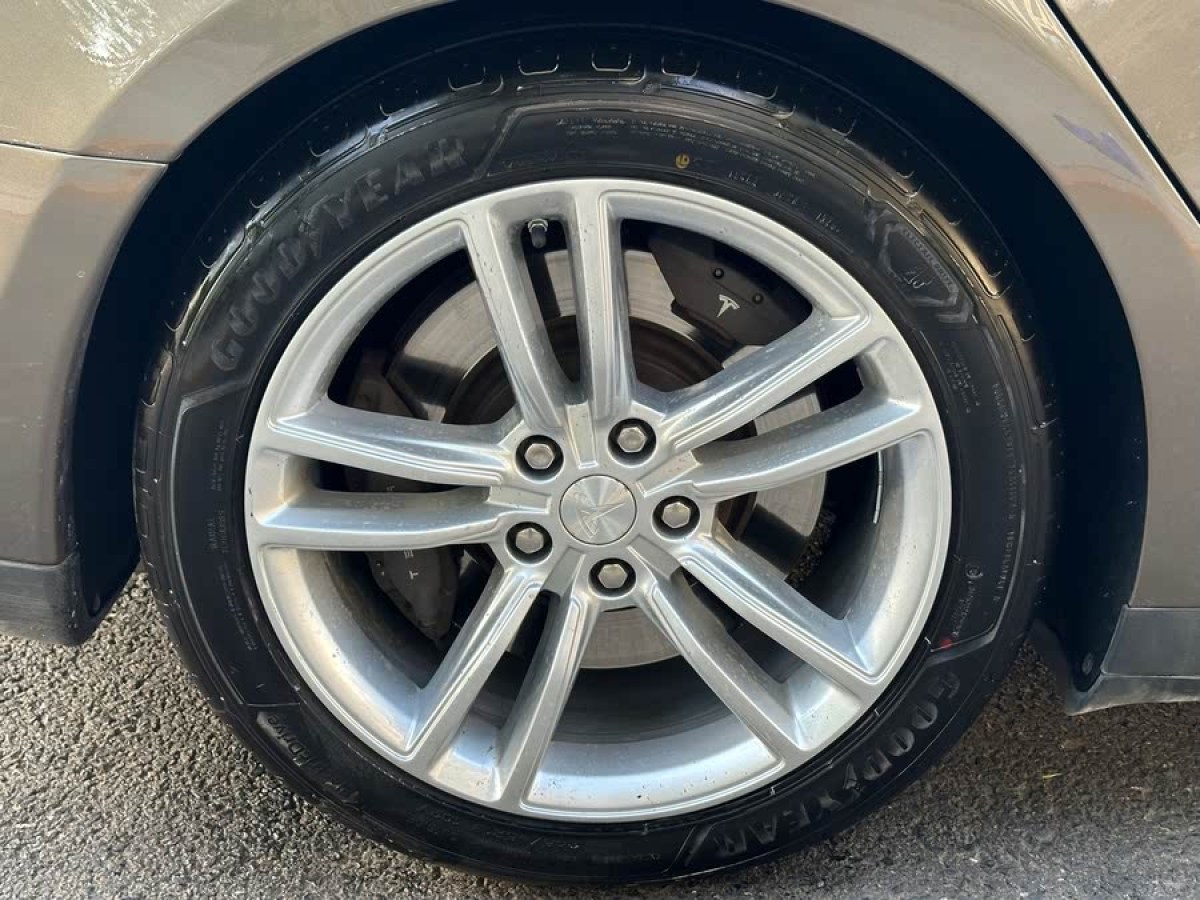 特斯拉 Model S  2015款 Model S 85D圖片