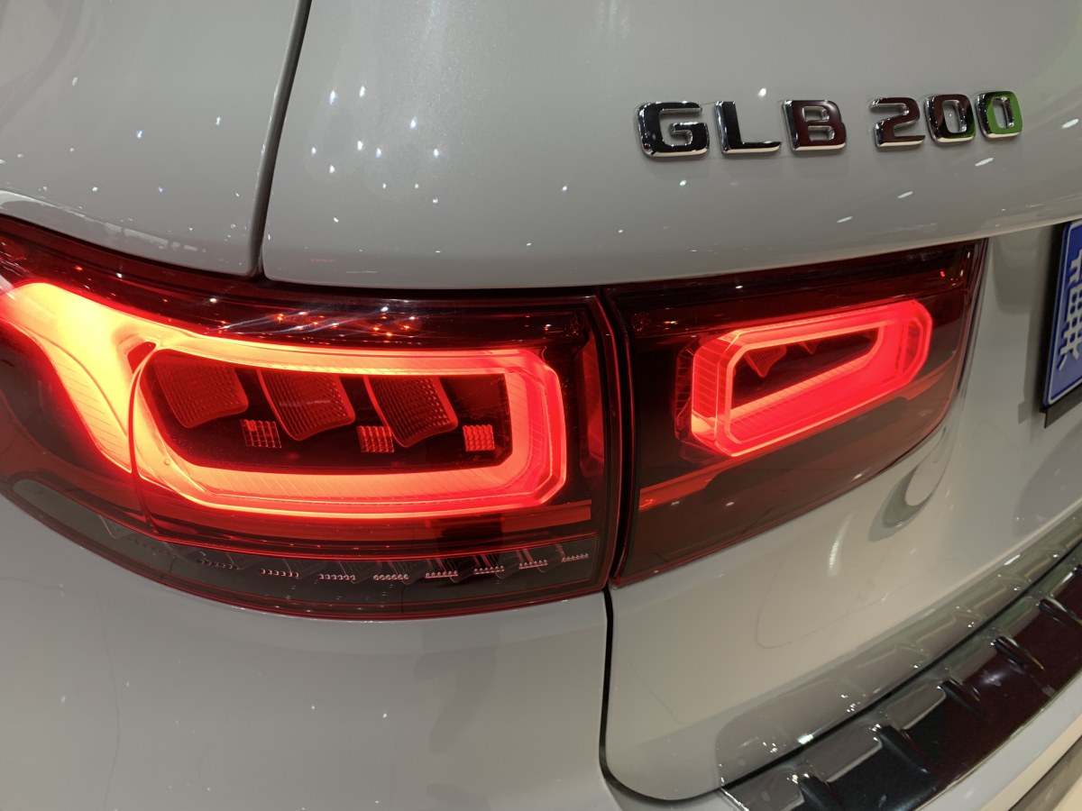 2020年3月奔驰 奔驰GLB  2023款 改款 GLB 200 动感型