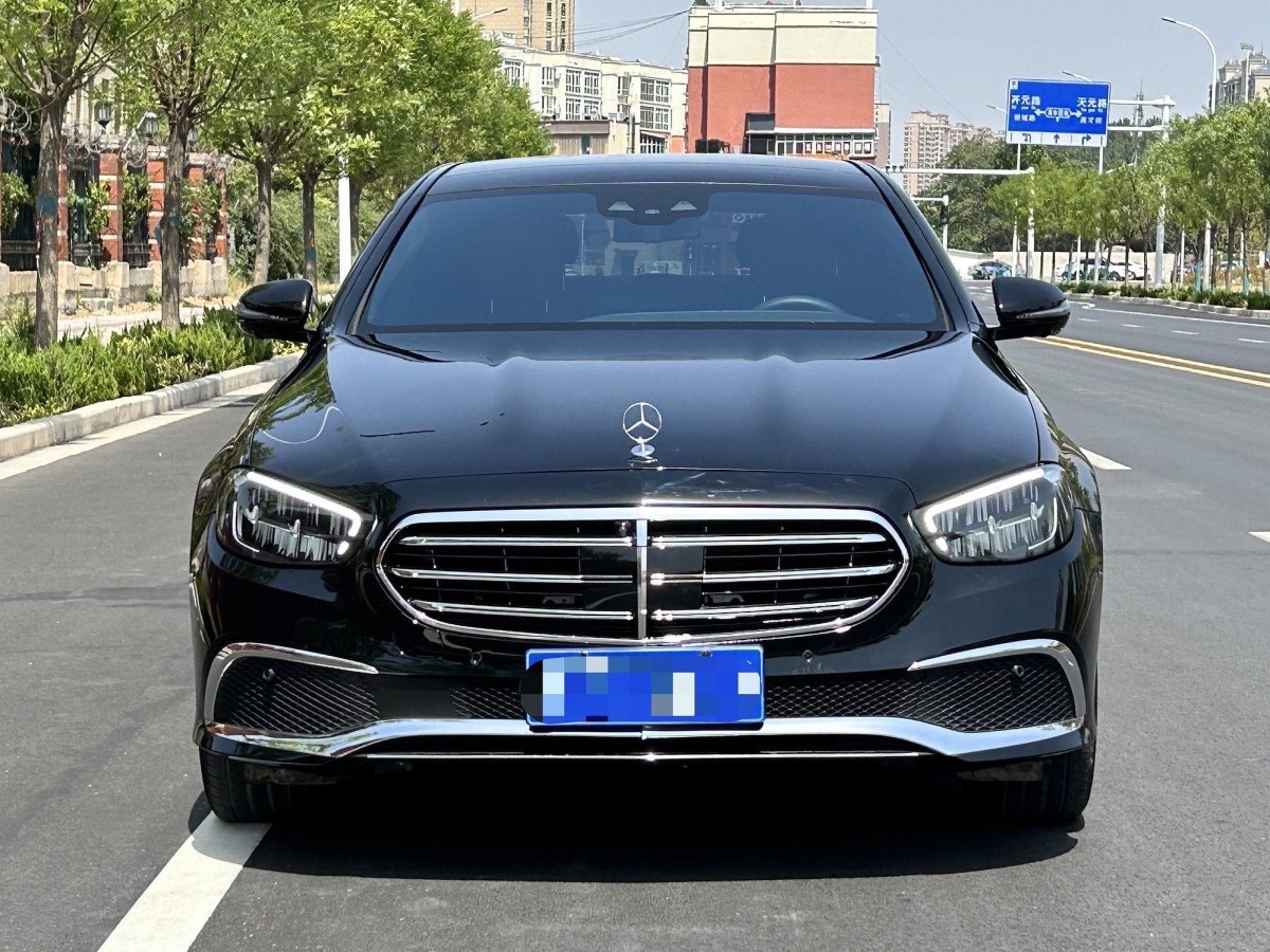 奔馳 奔馳E級  2022款 改款 E 300 L 運動尊貴型圖片
