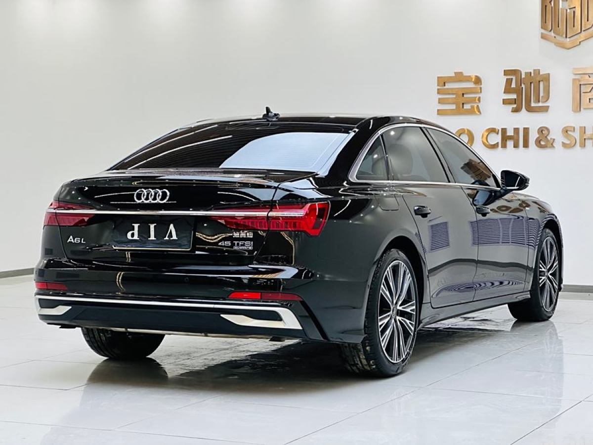 奧迪 奧迪A6L  2023款 改款 45 TFSI quattro 臻選動(dòng)感型圖片