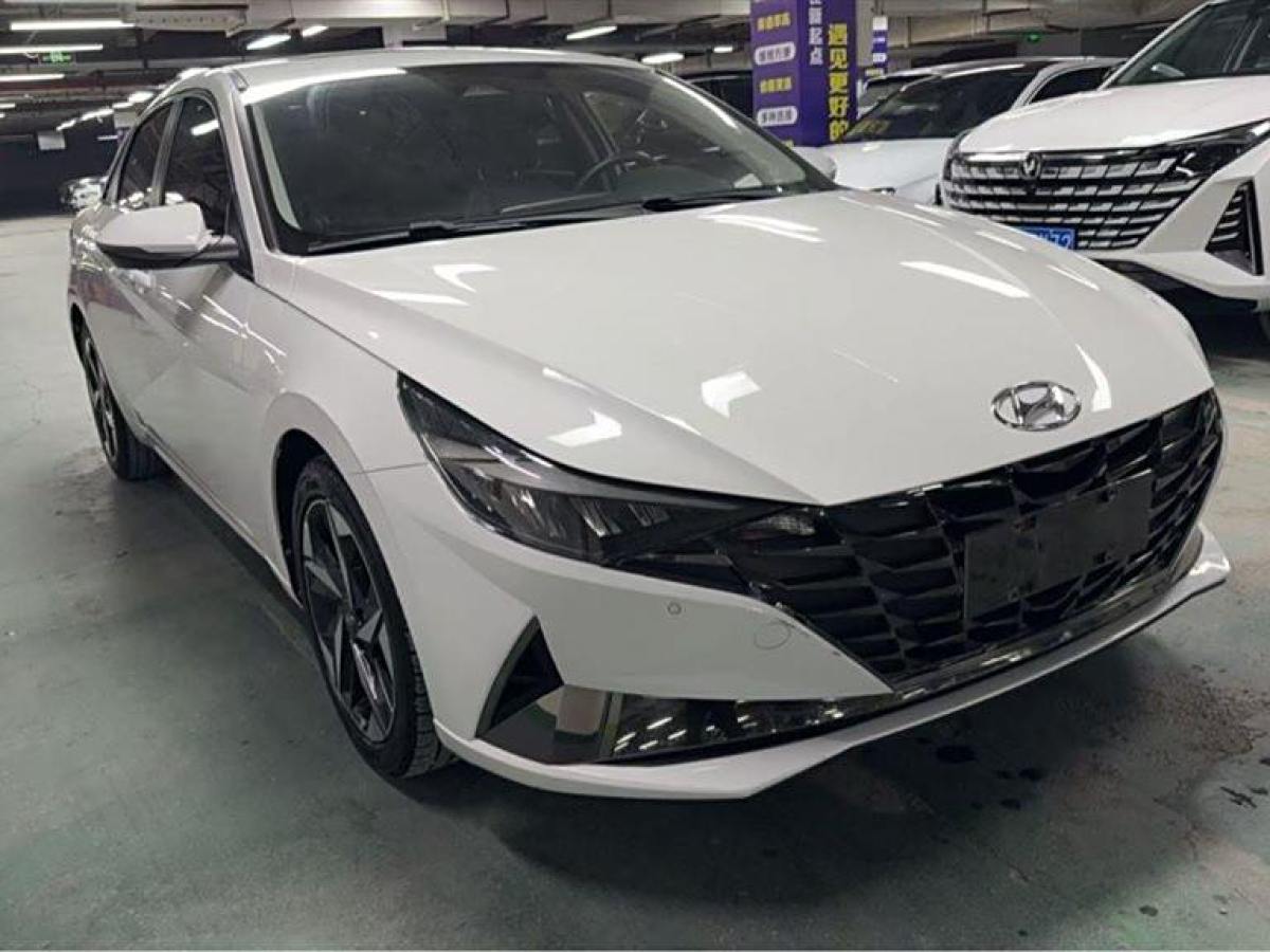 現(xiàn)代 伊蘭特  2021款 1.5L LUX尊貴版圖片