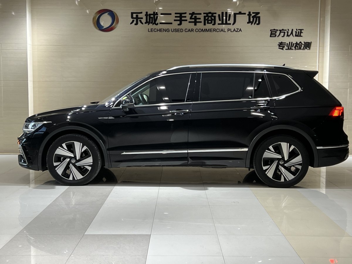 大眾 途觀L  2023款 改款 330TSI 自動(dòng)兩驅(qū)R-Line越享版圖片