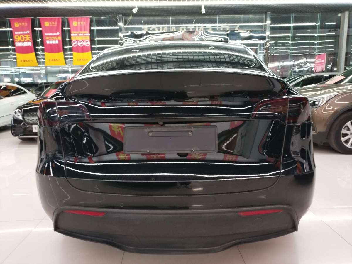 特斯拉 Model 3  2022款 改款 后輪驅(qū)動版圖片