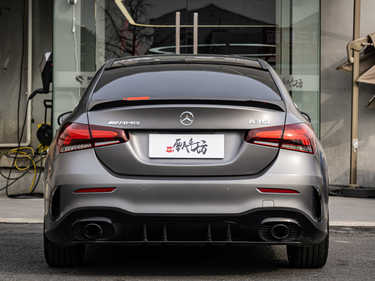 奔馳 奔馳A級AMG  2022款 AMG A 35 L 4MATIC 熾夜特別版圖片