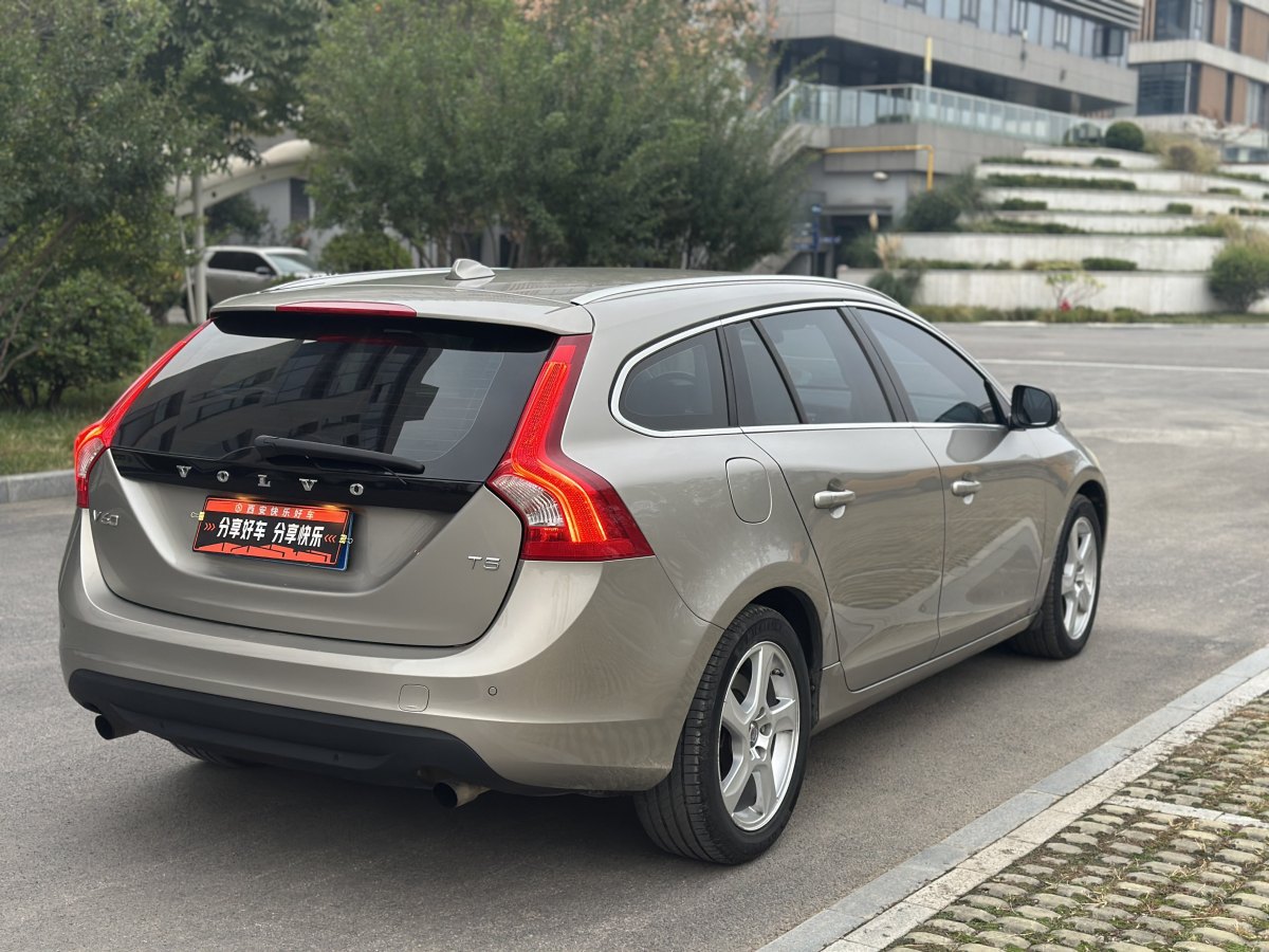 沃爾沃 V60  2013款 T5 智雅版圖片