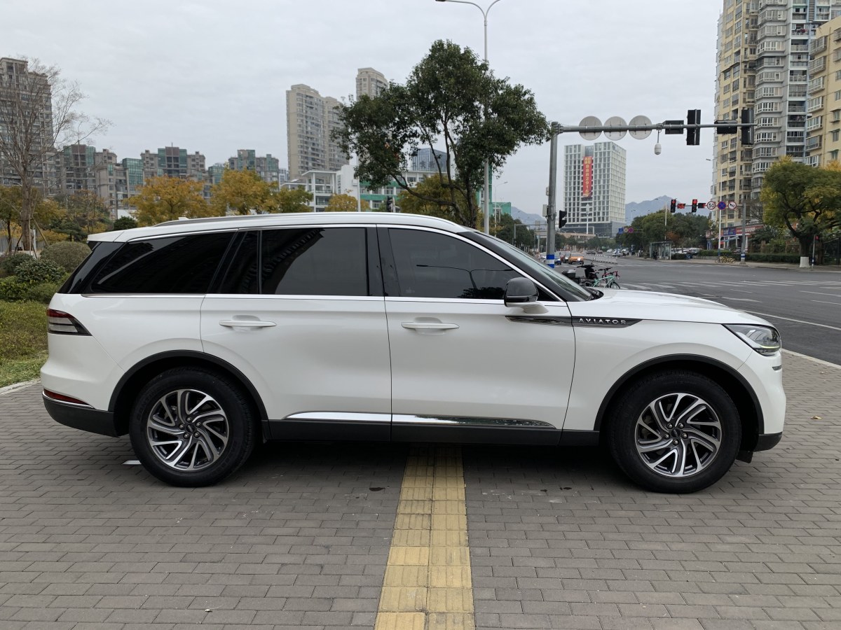 林肯 飛行家  2020款 3.0T V6全驅(qū)尊享版圖片