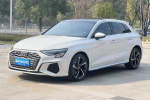 奧迪A3 奧迪 Sportback 35 TFSI 時(shí)尚運(yùn)動(dòng)型