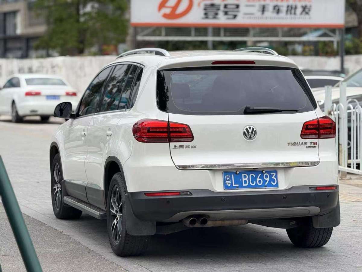 2014年03月大眾 途觀  2013款 1.8TSI 自動(dòng)四驅(qū)豪華型