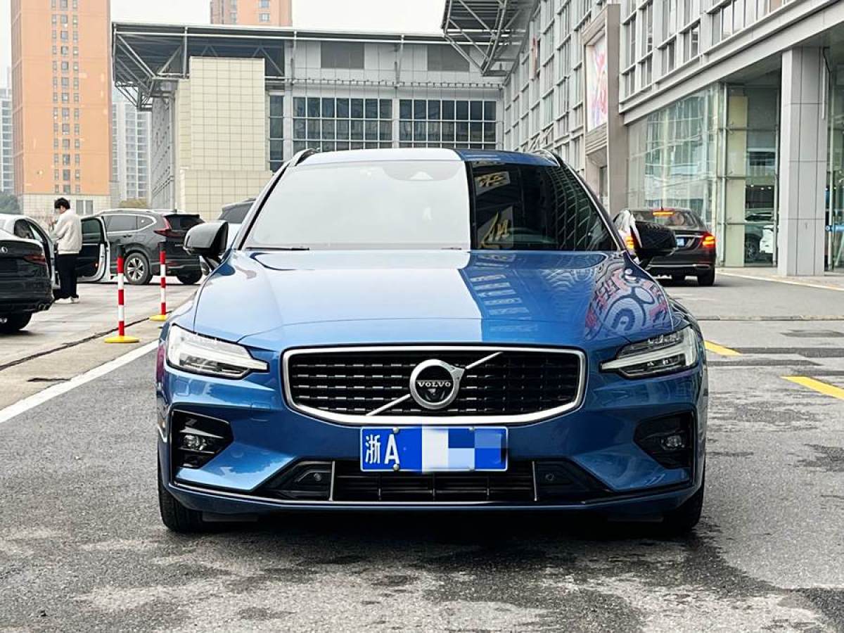 沃爾沃 V60  2020款 T5 智雅運(yùn)動(dòng)版圖片