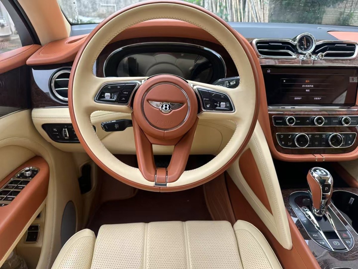賓利 添越  2021款 4.0T V8圖片