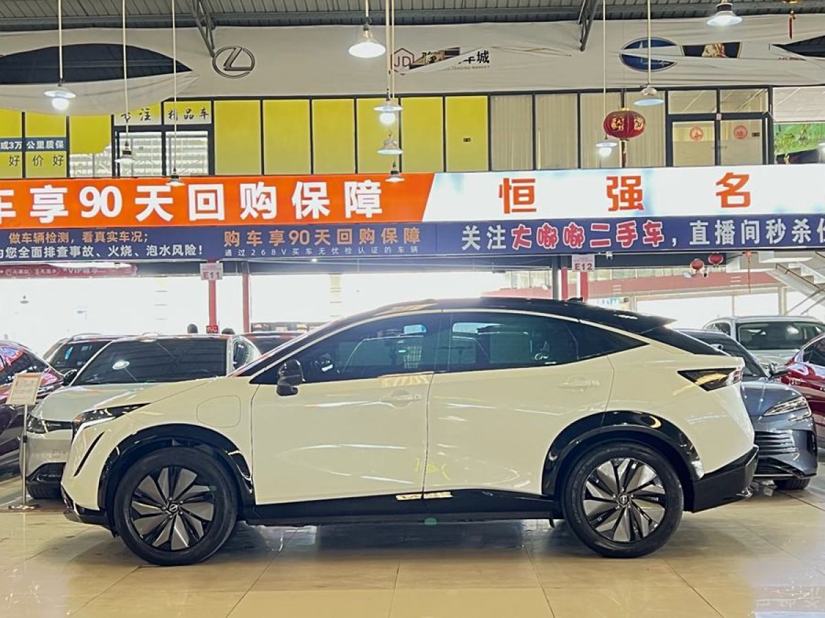 日產(chǎn) Ariya艾睿雅  2022款 兩驅(qū)長續(xù)航頂配版圖片