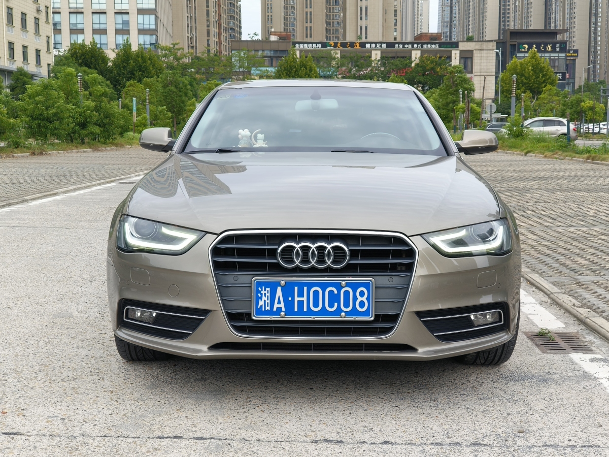 奧迪 奧迪A4L  2013款 35 TFSI 自動(dòng)舒適型圖片