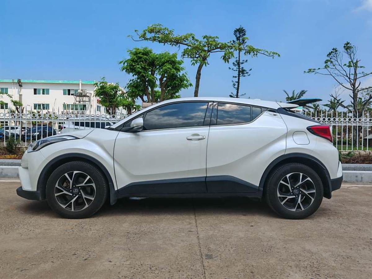 2019年8月豐田 C-HR  2018款 2.0L 領(lǐng)先版 國VI