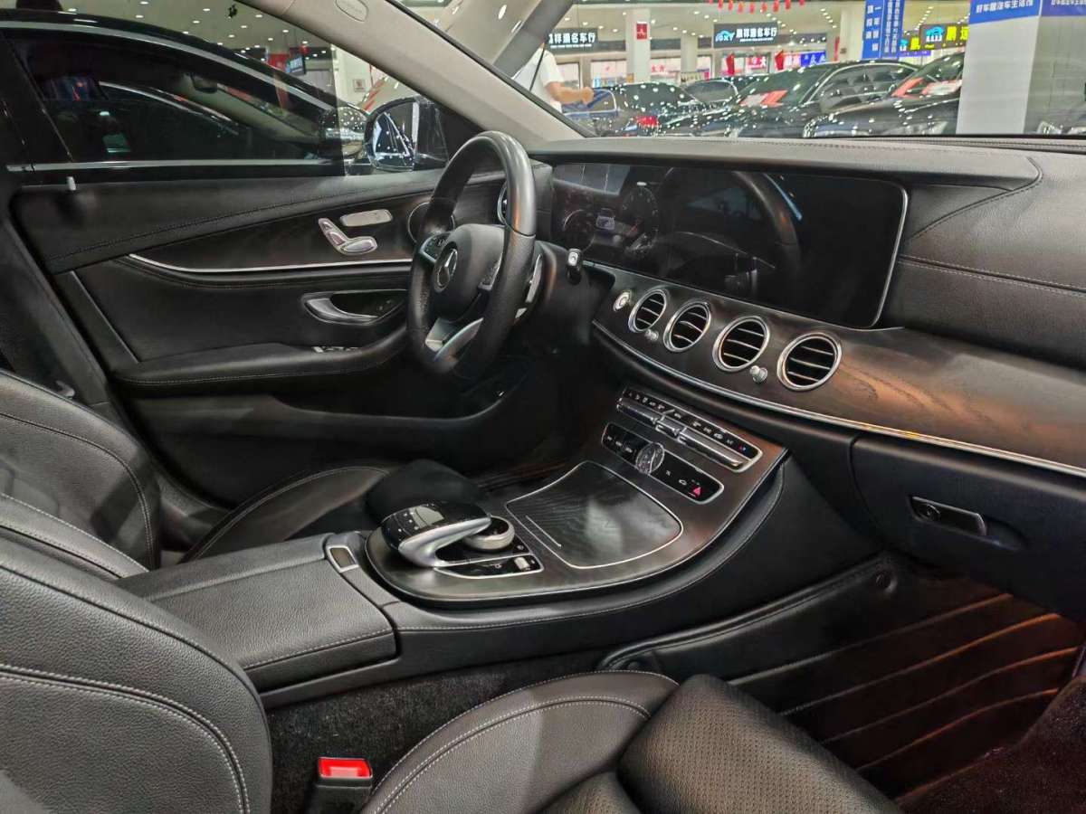 2018年7月奔驰 奔驰E级  2018款 E 200 L 运动型