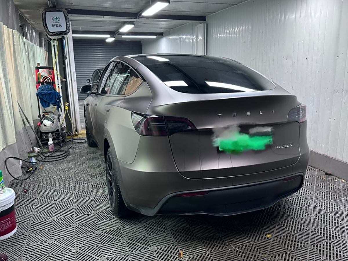 特斯拉 Model 3  2021款 改款 標(biāo)準(zhǔn)續(xù)航后驅(qū)升級版圖片