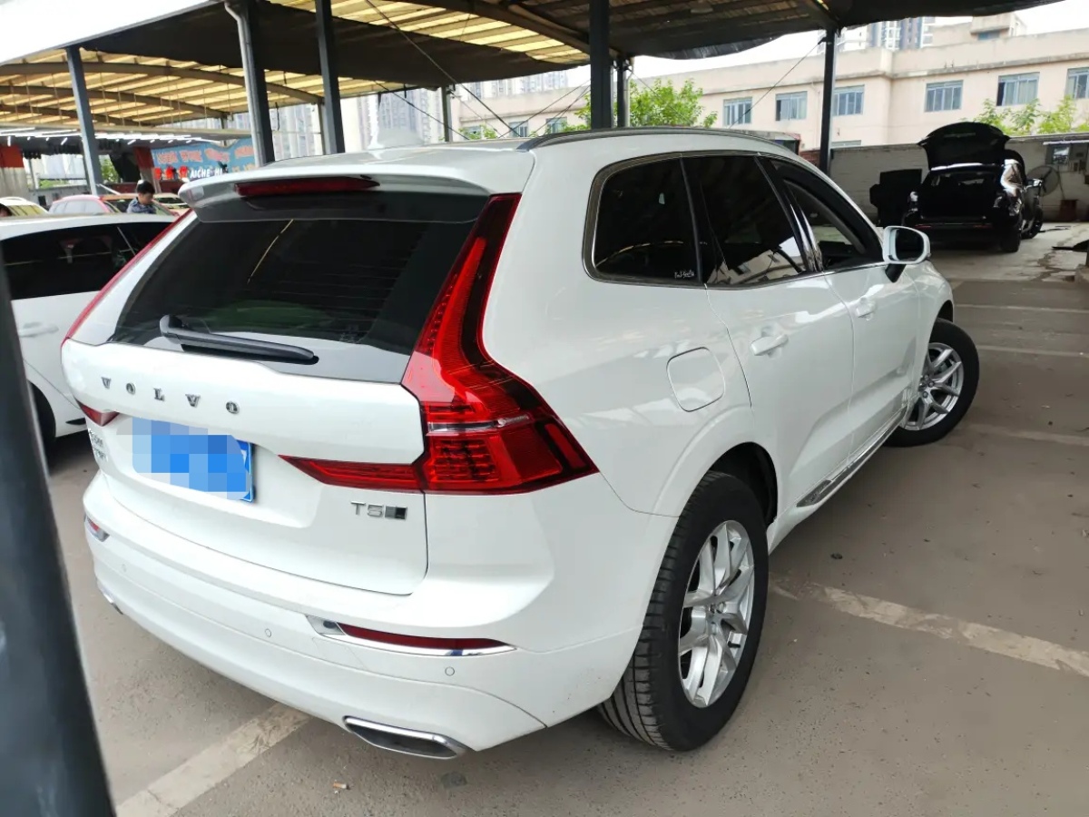 沃爾沃 XC60  2020款 T5 四驅(qū)智逸豪華版圖片