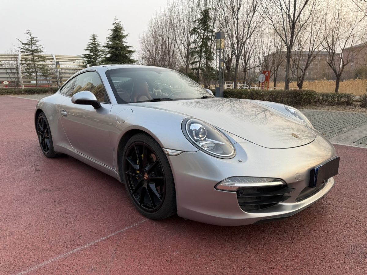 2014年12月保時(shí)捷 911  2015款 Carrera 4 3.4L Style Edition