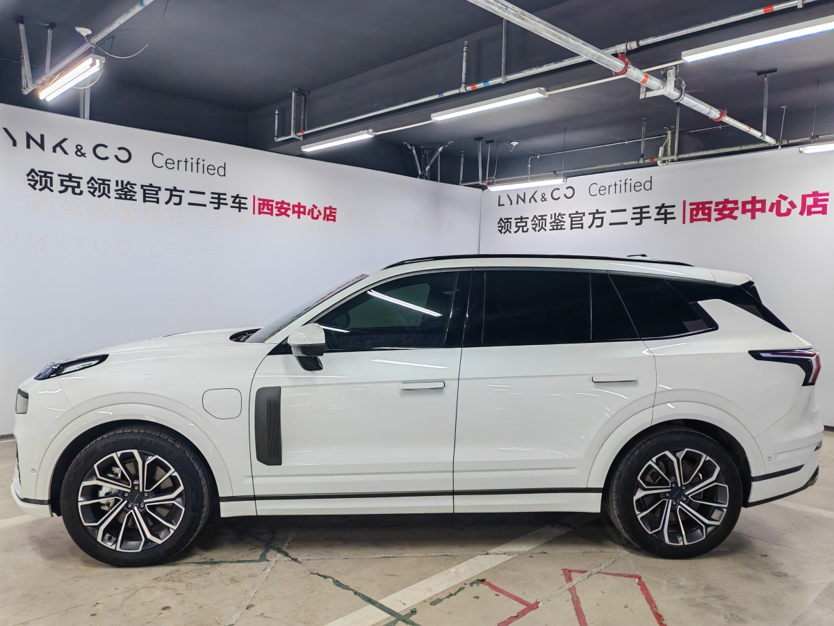 領(lǐng)克 領(lǐng)克09新能源  2021款 2.0T PHEV Halo 六座圖片