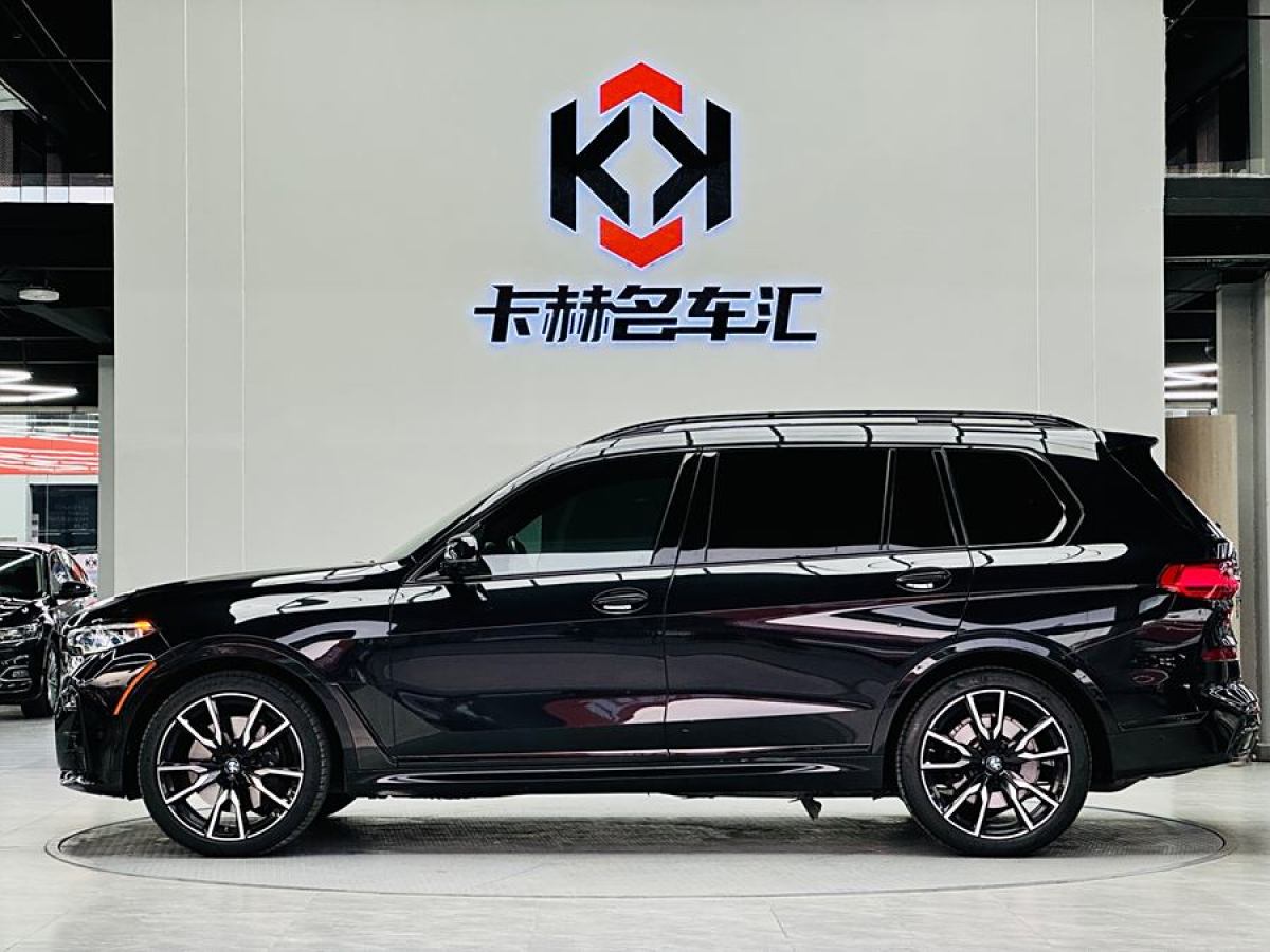 寶馬 寶馬X7  2022款 xDrive40i 領(lǐng)先型豪華套裝圖片