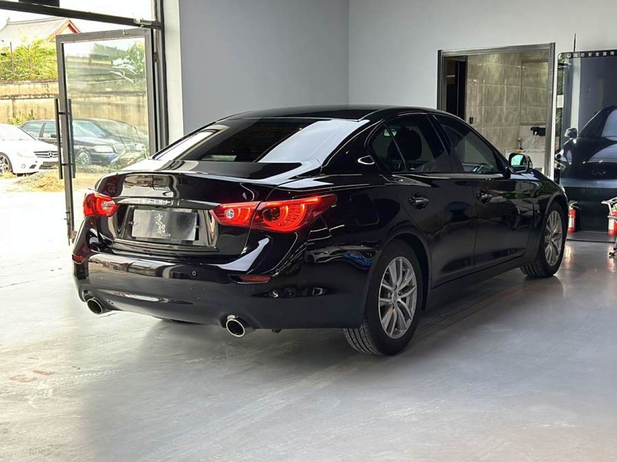 2015年3月英菲尼迪 Q50  2014款 3.7L 舒適版