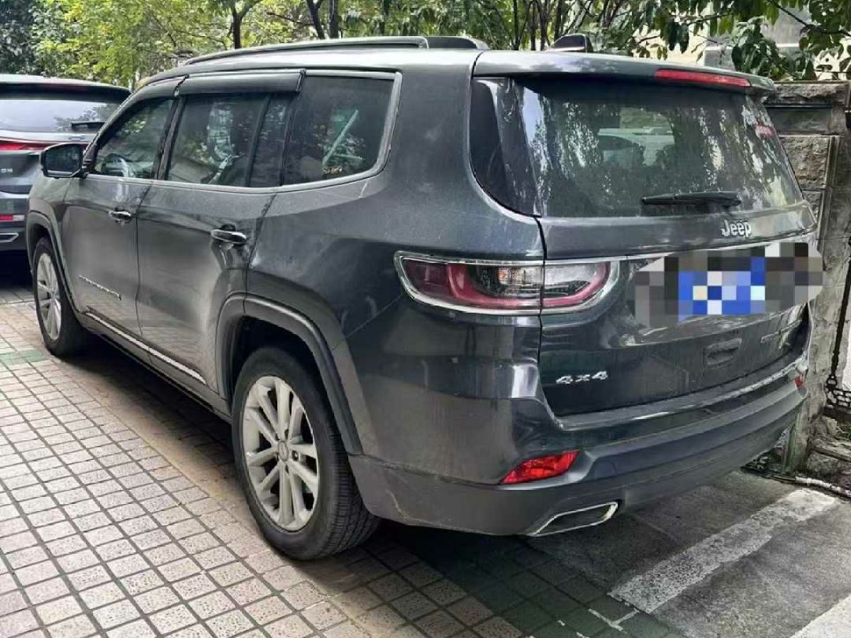 Jeep 大指揮官  2020款 2.0T 四驅(qū)旗艦版圖片