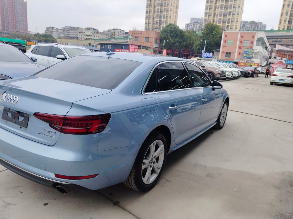 奧迪 奧迪A4L  2018款 30周年年型 40 TFSI 進取型圖片