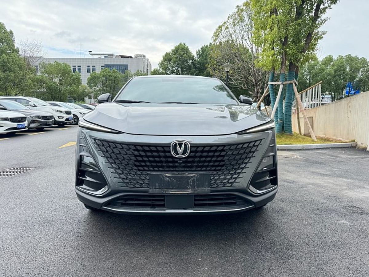 長(zhǎng)安 UNI-T  2023款 第二代 1.5T 尊享型圖片