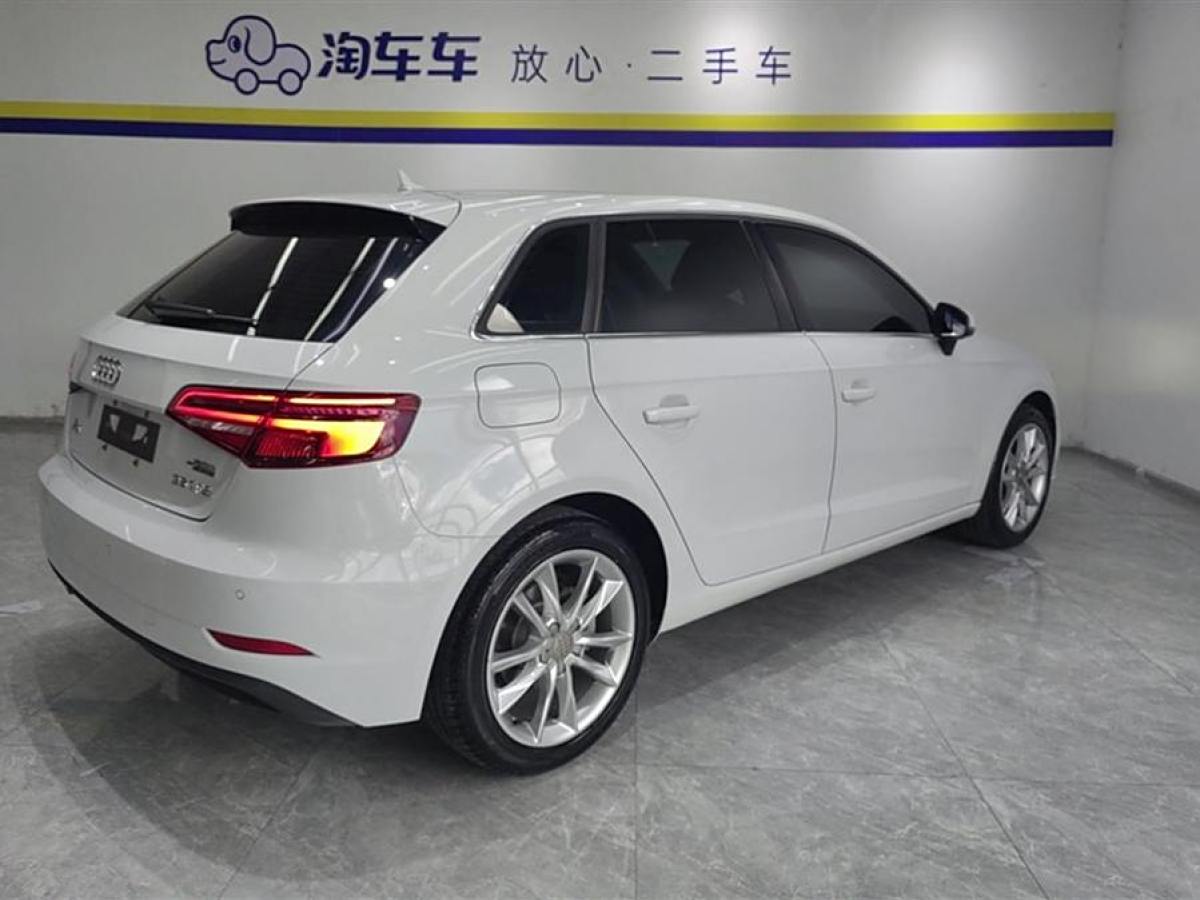 奧迪 奧迪A3  2018款 30周年年型 Sportback 35 TFSI 進(jìn)取型圖片