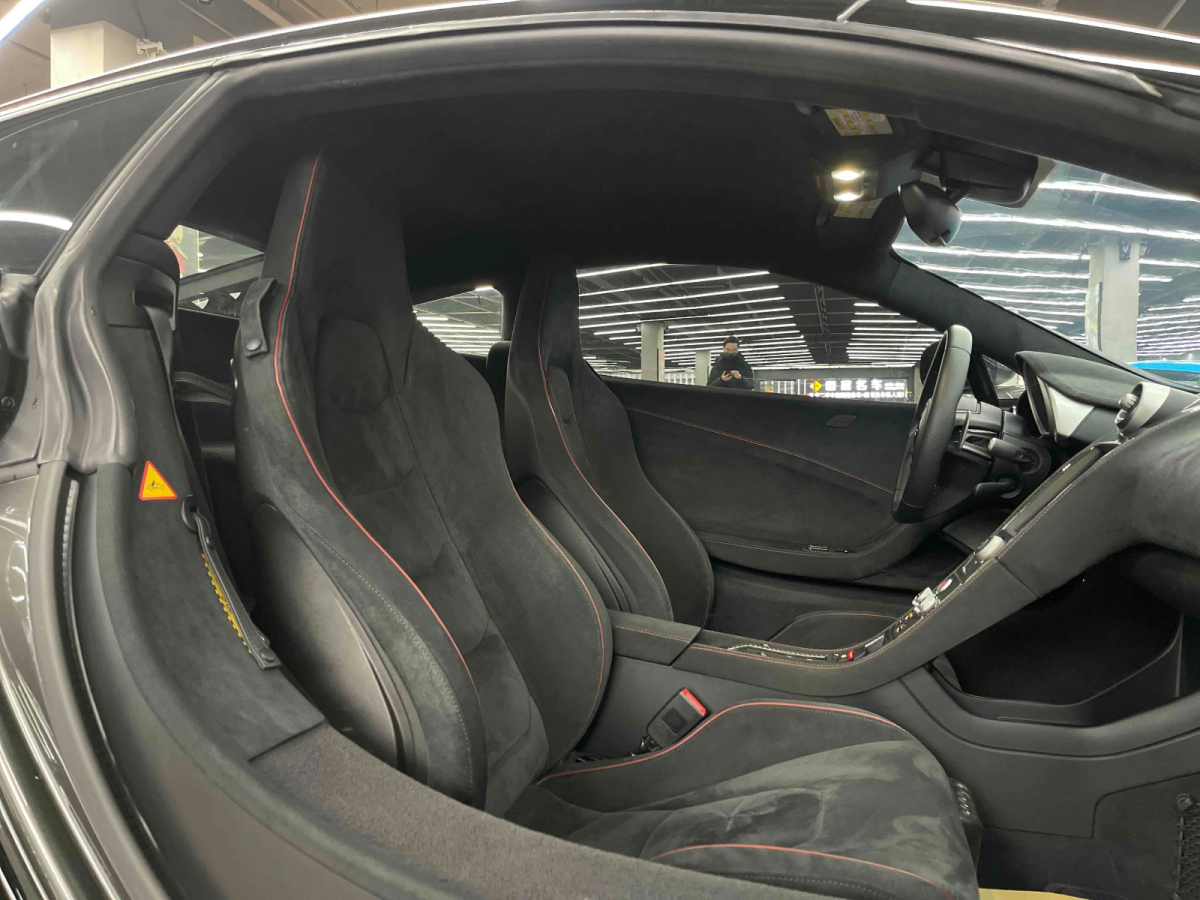 2015年8月迈凯伦 650S  2014款 3.8T Coupe