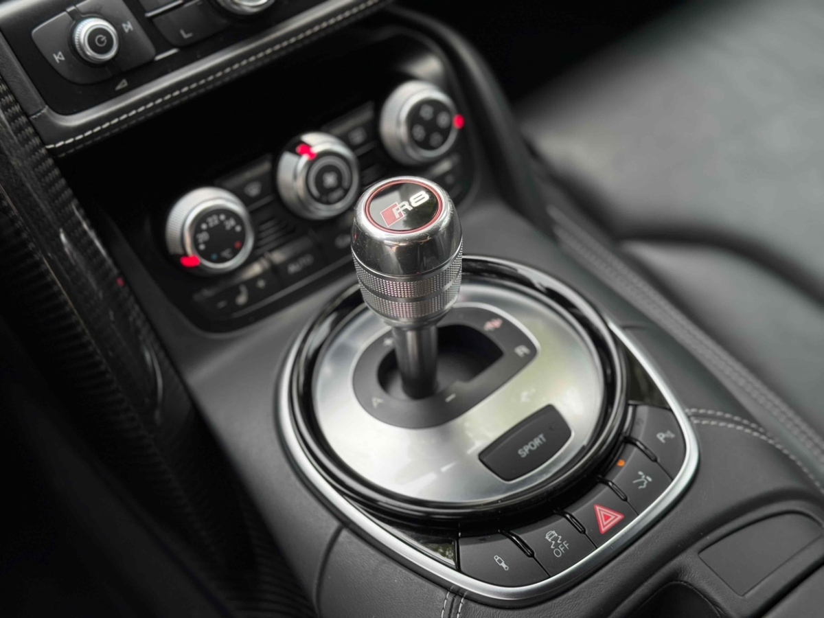 奧迪 奧迪R8  2014款 5.2 FSI quattro圖片