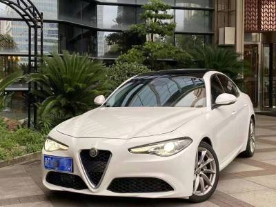 2017年11月 阿爾法·羅密歐 Giulia 2.0T 200HP 豪華版圖片