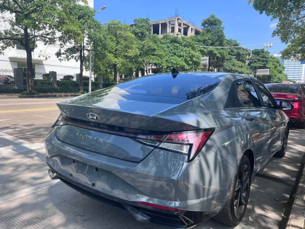 現(xiàn)代 伊蘭特  2021款 1.5L LUX尊貴版圖片